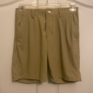 Kenneth Cole Golf shorts